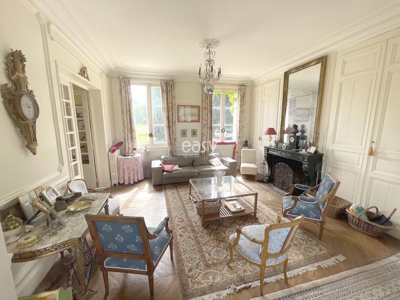 A location in its original, untouched state ideal for professional photoshoots in FRANCE