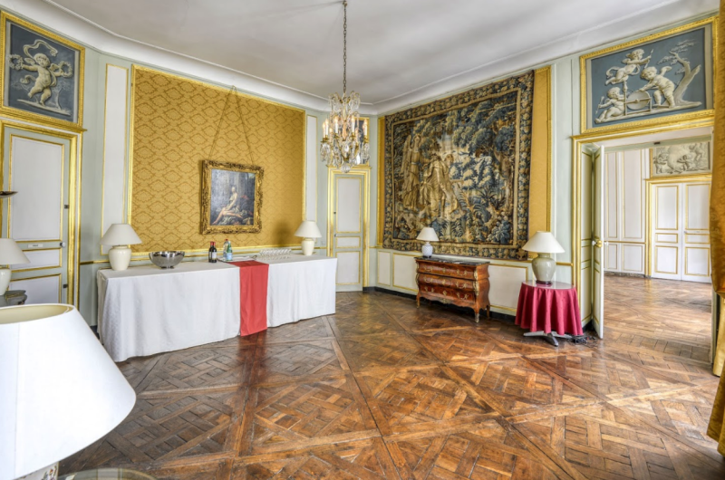 rent a chic apartment for a photoshoot in Nantes