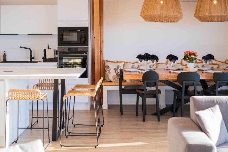 House rental for photo shoot with beautiful beach view near Montpellier, FRANCE