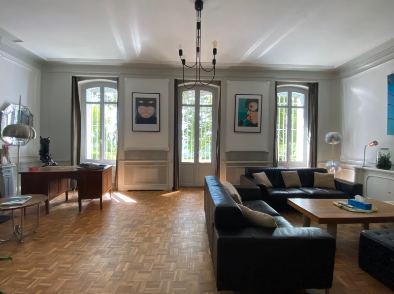 unique and unconventional space available for photo shoot location in Aix-en-Provence, FRANCE