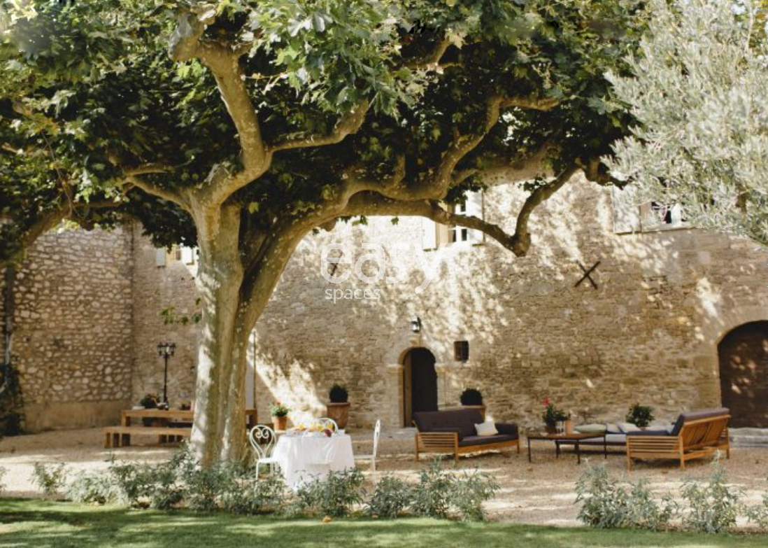 rustic countryside setting perfectly suited for an outdoor photo shoot