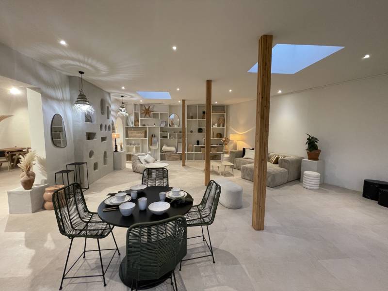 showroom space available for rent for event purposes in Belgium