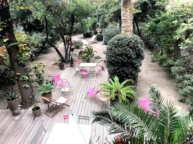 Rental of a Filming Location with a Spacious and Beautiful Garden in Marseille