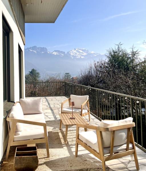 Shooting location with a scenic view of the mountains in FRANCE