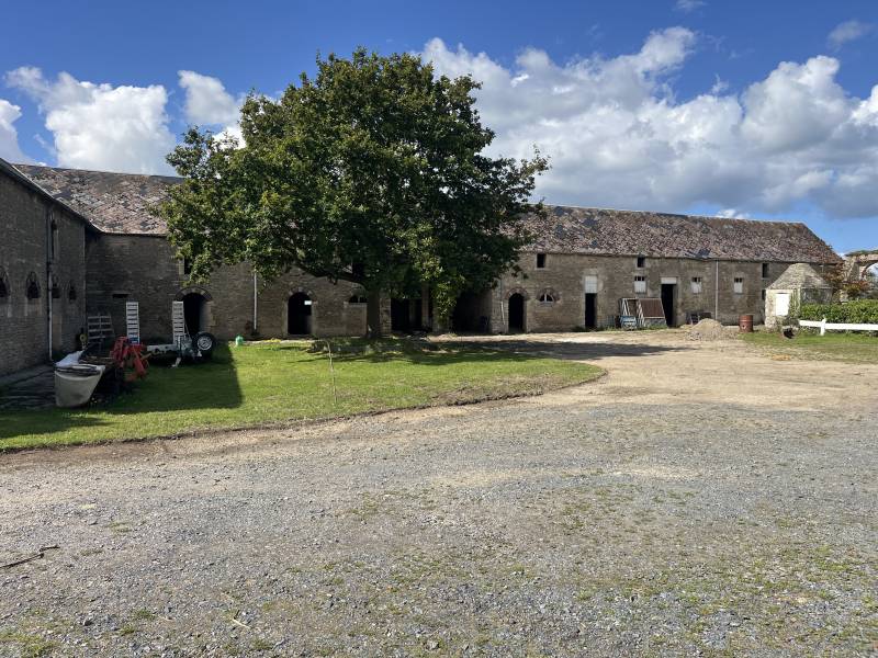 shooting location at the farm in FRANCE, a charming and authentic rural setting for photo sessions