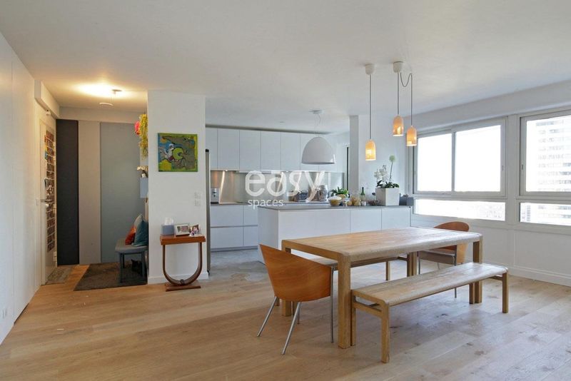 private location specifically designated for professional photo production in the city of Paris