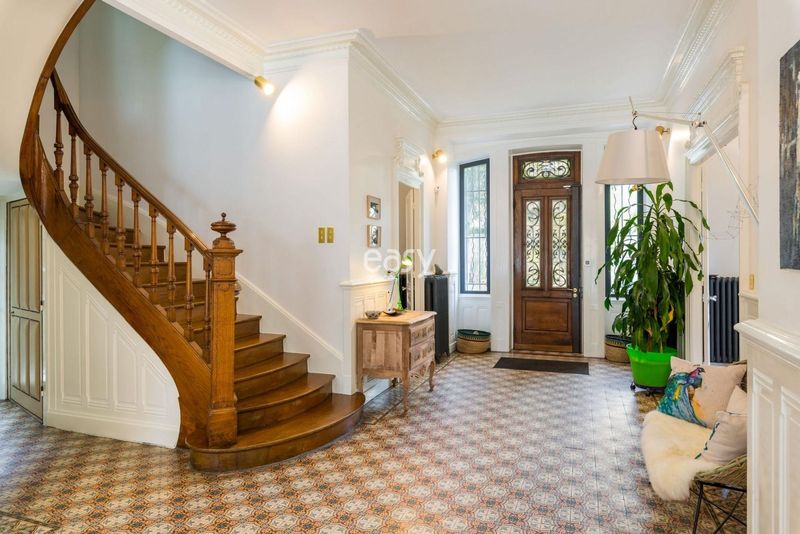 How to effectively rent out your house for a film or video shooting session?