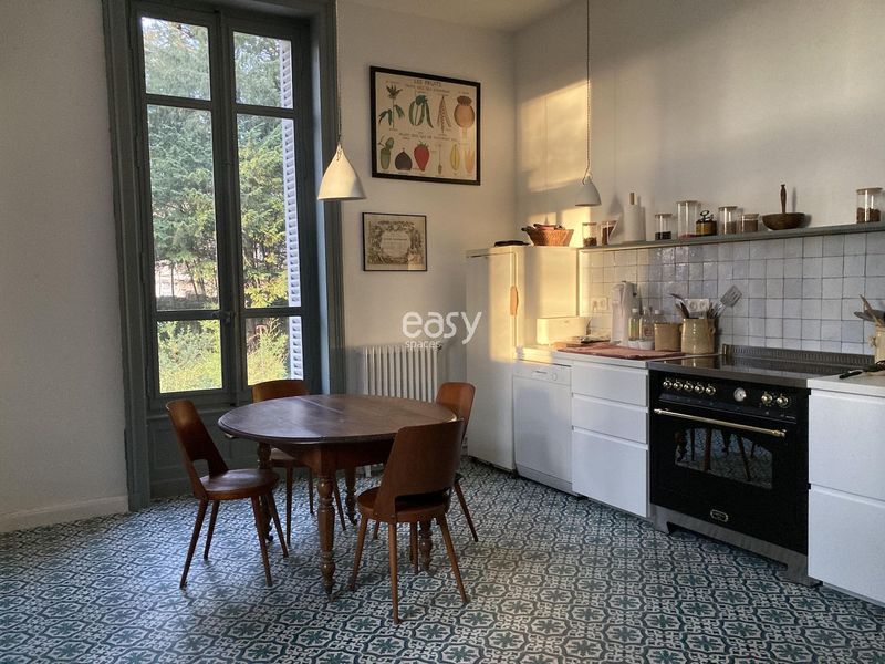 Filming location situated in the beautiful region of Provence in FRANCE