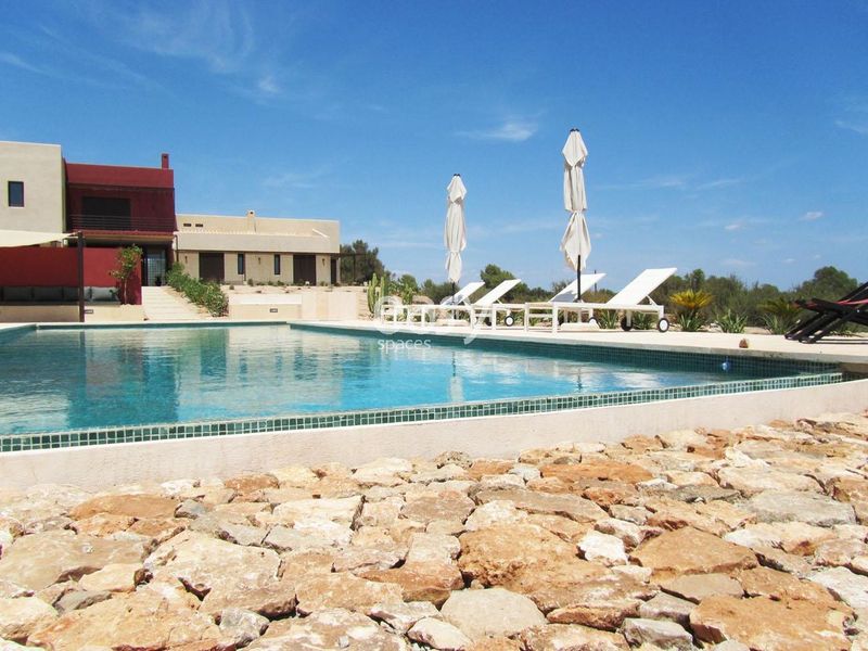 Contemporary villa beautiful exterior and interior views in Mallorca