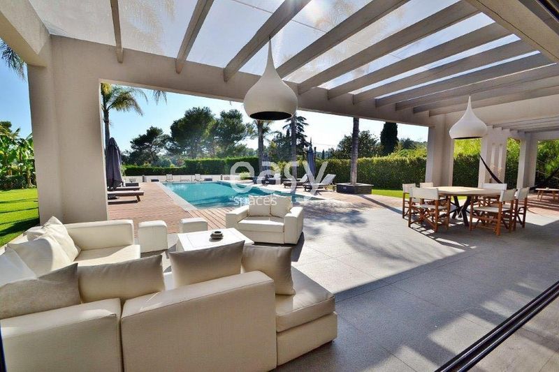 Various Filming Locations in the Beautiful and Diverse 06 Region