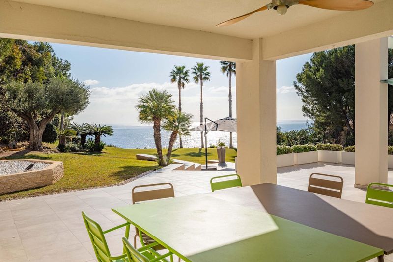 Sea view locations suitable for professional photo shooting sessions in France