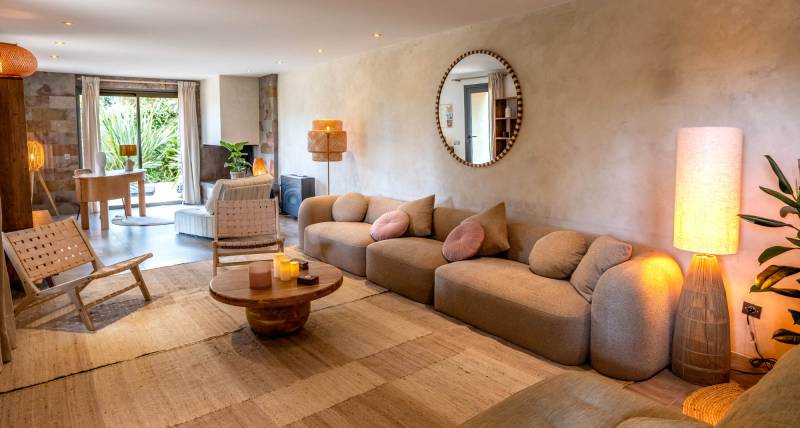 Rent an unconventional house with unique features for a professional photo shoot in the South of France