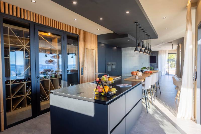 rent a shooting location in the PACA region of FRANCE for professional photography and filming purposes