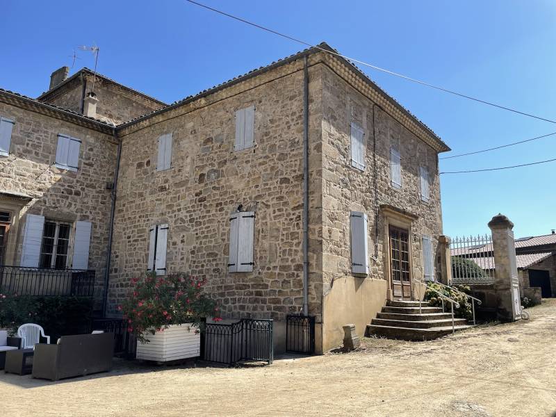 Unusual and unique event venue location near Lyon, FRANCE