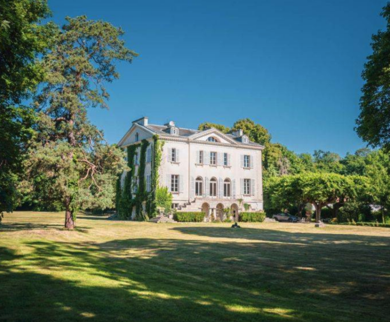 Castle for rent for photo shoots in Paris