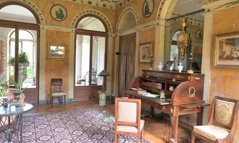 Manor house for rent for photo shoot in Paris