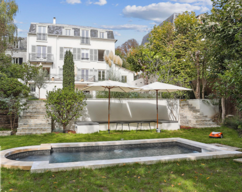 Rent a house with a pool for a photoshoot in Paris