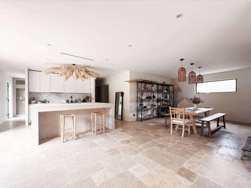 modern villa decoration for professional photoshoot in Aix-en-Provence, FRANCE