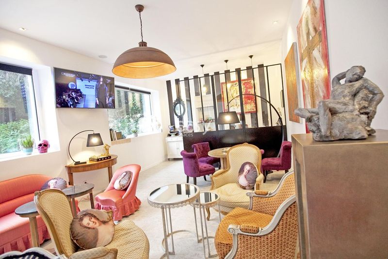 Specific detailed filming location information within the region designated by the number 06