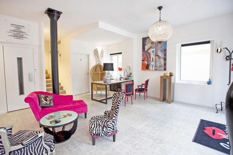 showroom available for rent in the city of Nice, located in the 06 district