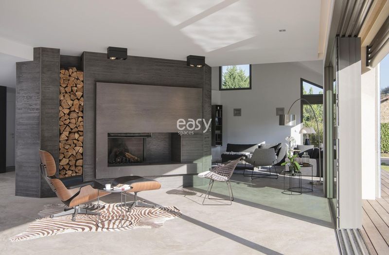 Decorative setting specifically designed for professional photo shoots in Lyon city center