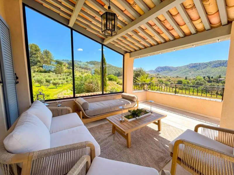 Event venue location in Toulon, France with detailed availability and facilities