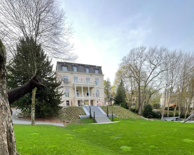 Manor house available for rent for professional photo shoots located in Belgium