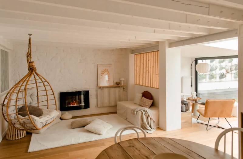 House Available for Rent in Paris, France, for Hosting Events and Gatherings