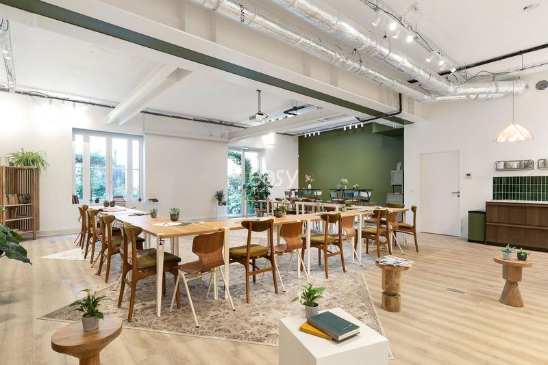 rent a place for a professional photo shoot in Paris France with all necessary amenities