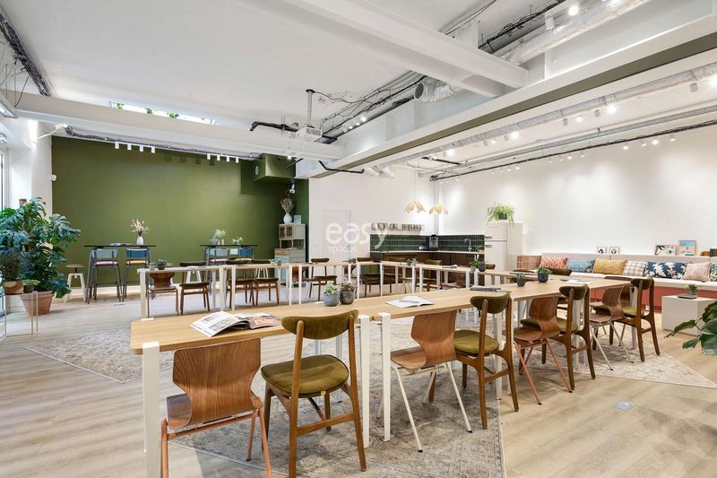 decor for photo shoots available for rent in Paris, France with various settings and styles