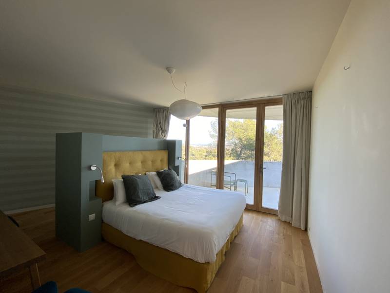 Renting Your House for Professional Photographic Sessions in France