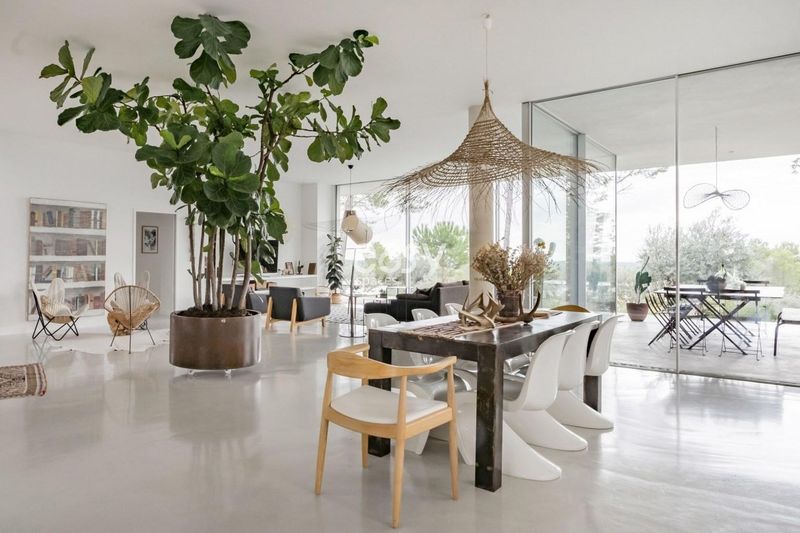 Filming location in the beautiful and sunny south of France, known for its picturesque landscapes and charming villages