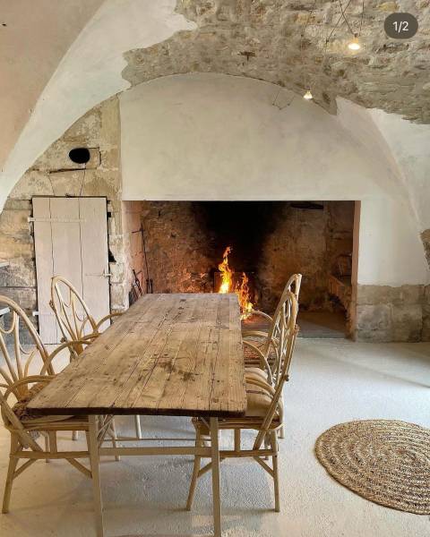 Rural and Picturesque Photoshoot Location in France