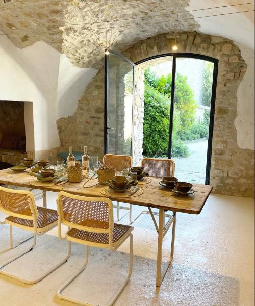 Bucolic countryside location for photo shooting in FRANCE with natural scenic beauty