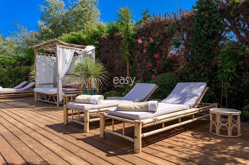 Villa rental opportunity for professional photoshoots located in the Var region of France