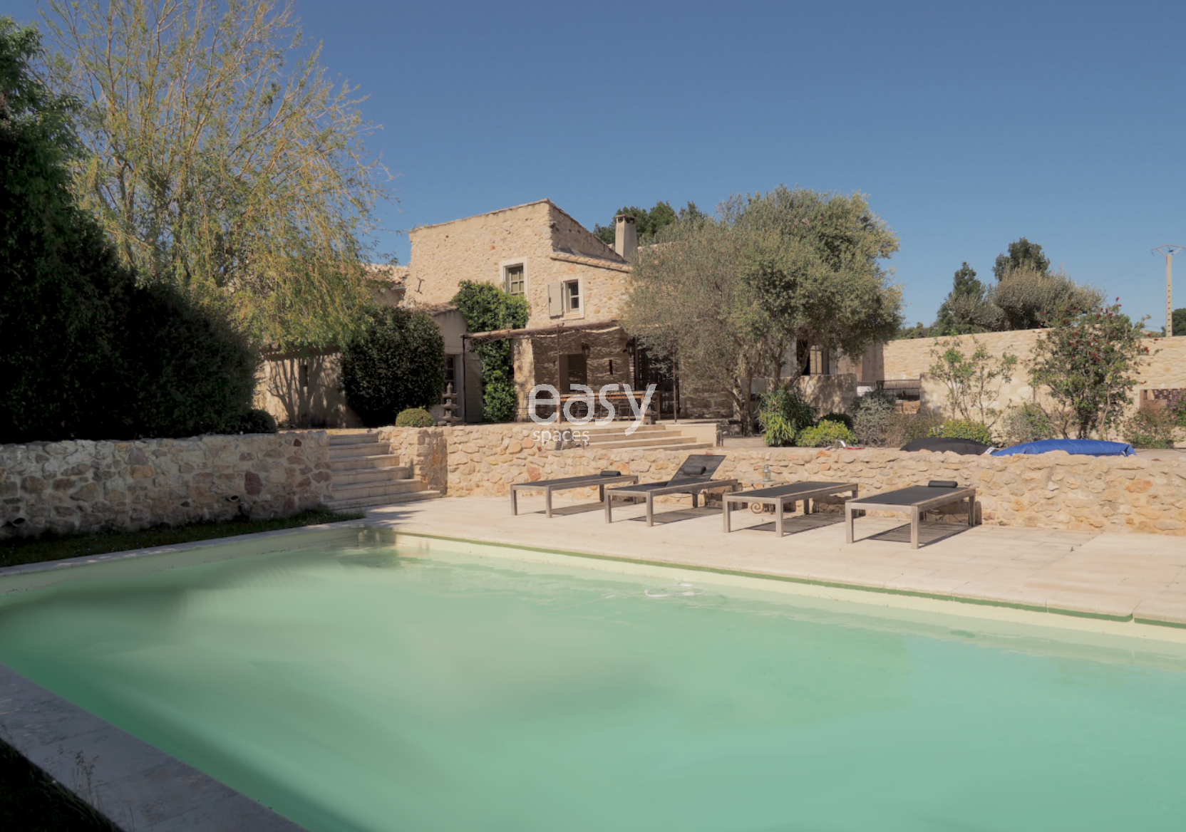 Filming location in the scenic and picturesque Alpilles region in FRANCE