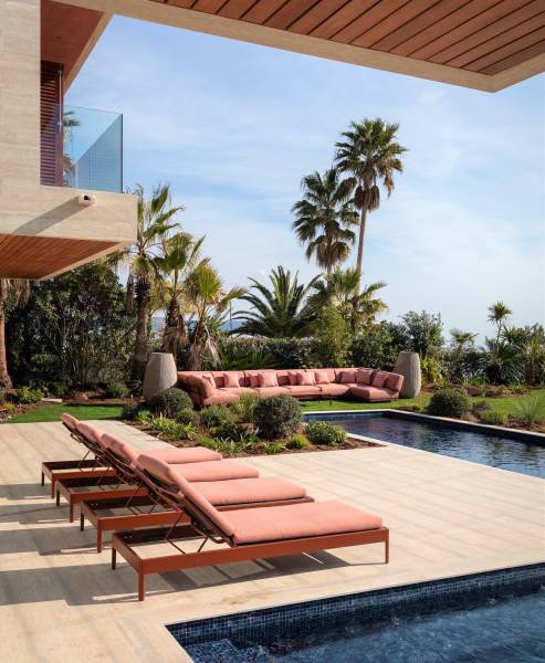 Exotic villa located in FRANCE ideally designed for professional photo shootings in the region 06