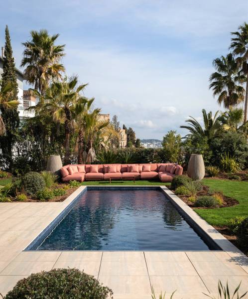 photoshoot location with sea view on the French Riviera in FRANCE