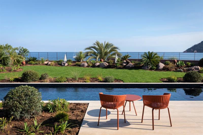 photoshoot location with a beautiful sea view on the French Riviera in FRANCE