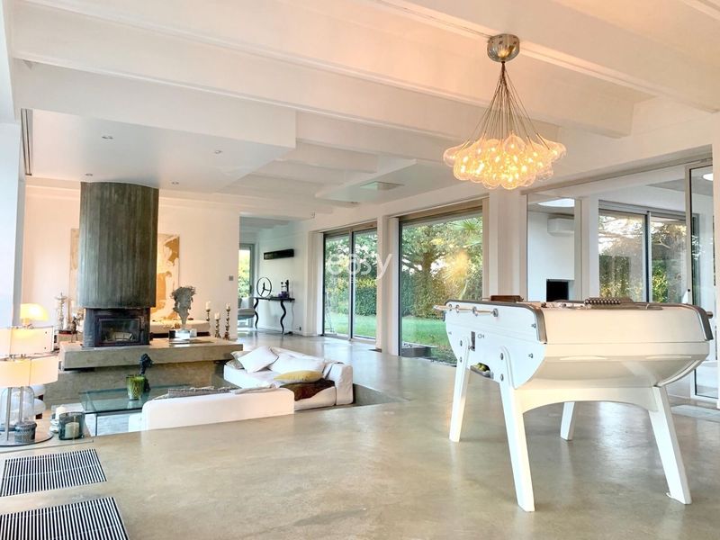 Renting your house for professional photography sessions in FRANCE