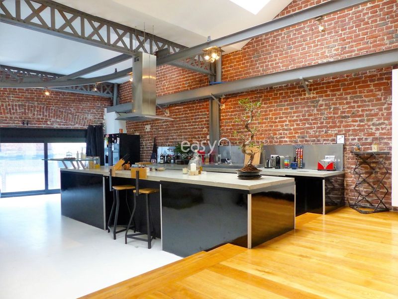 unique and atypical space located in the vibrant city of Lille