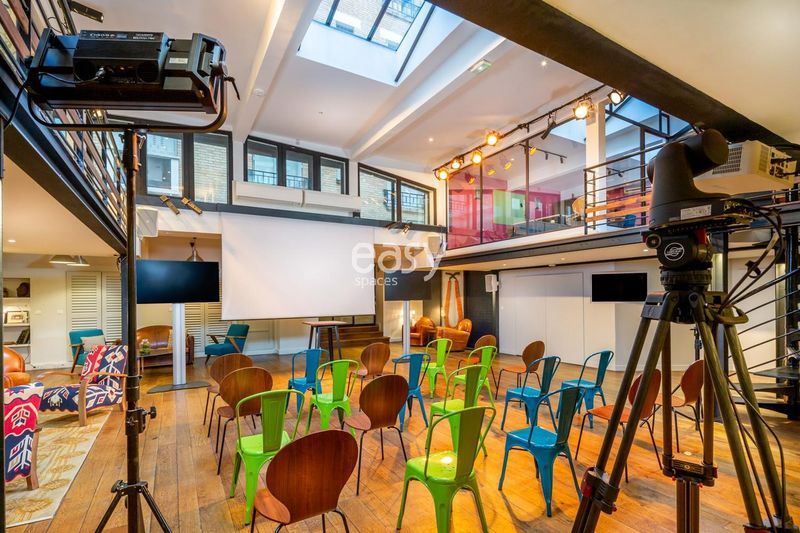rent an industrial loft for hosting events in Paris, France 75