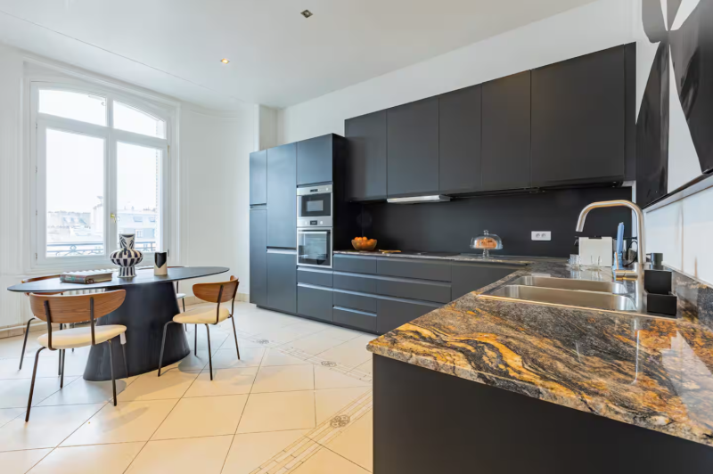 Rent an Elegant and Stylish Haussmannian Apartment in Paris, FRANCE