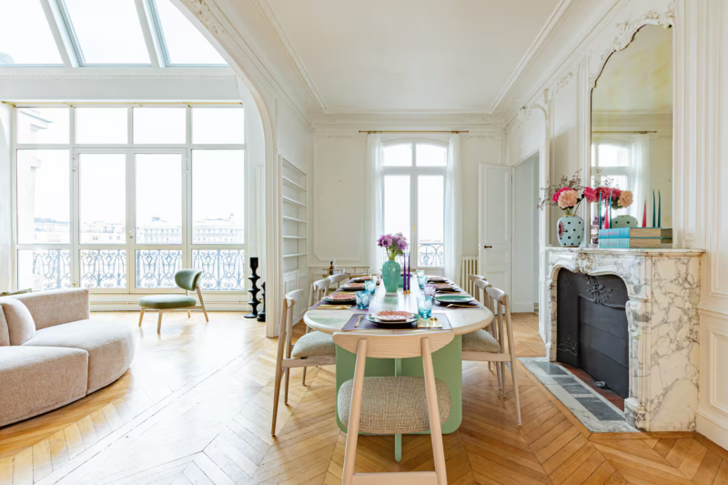 Rent an unusual and unique location for a professional photo shoot in Paris, FRANCE