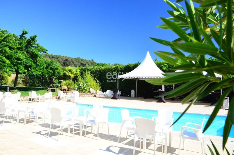 rental of venues with swimming pools for events and seminars in Marseille 13