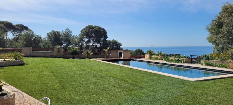 Sea view shooting location in Marseille, France with beautiful coastal scenery