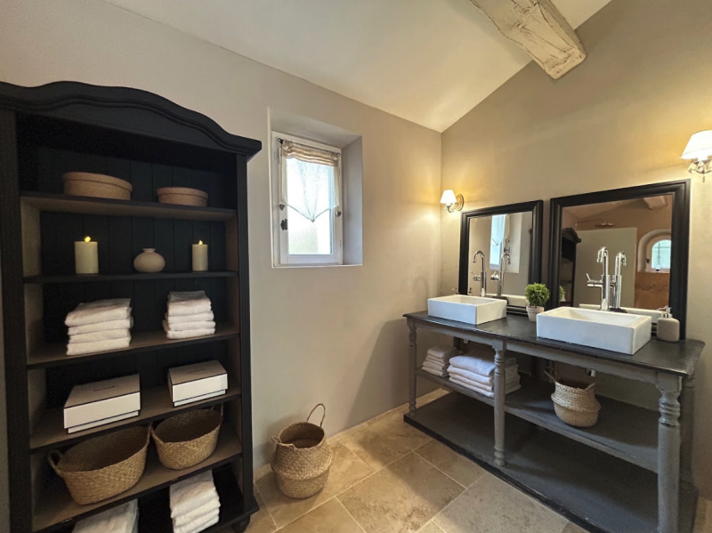 authentic Provençal decor