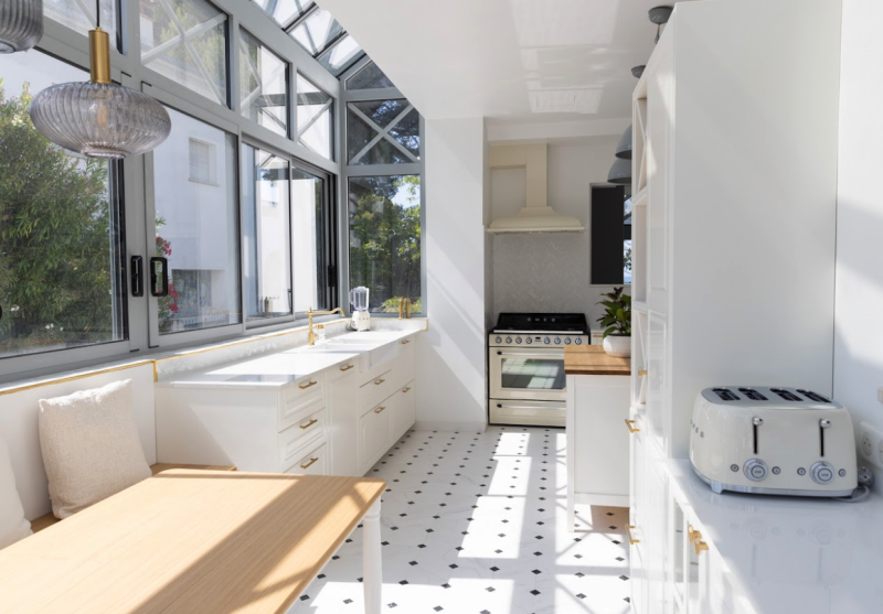 typical photo shoot location on the French Riviera