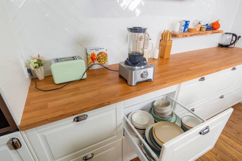 rent a kitchen for filming in Paris