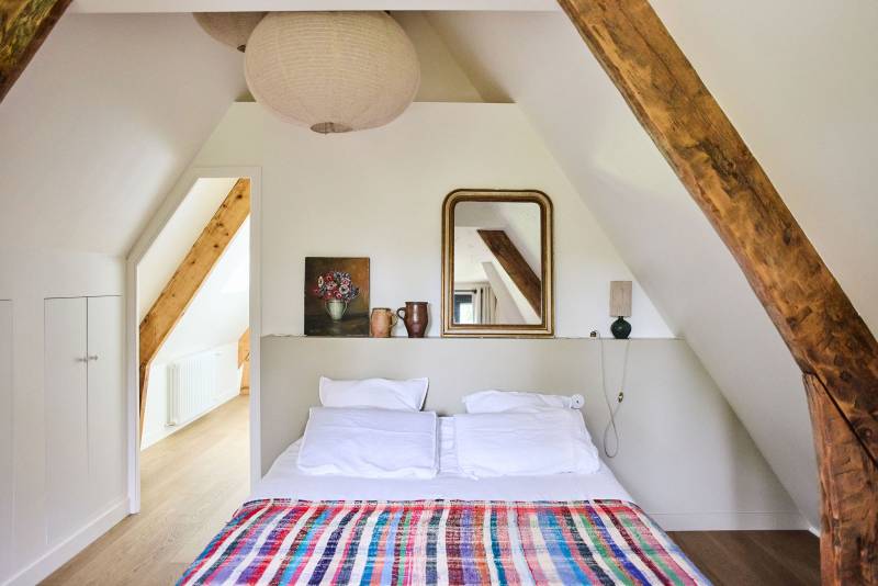 decor available for rent for filming and photo shoots in the city of Paris, FRANCE